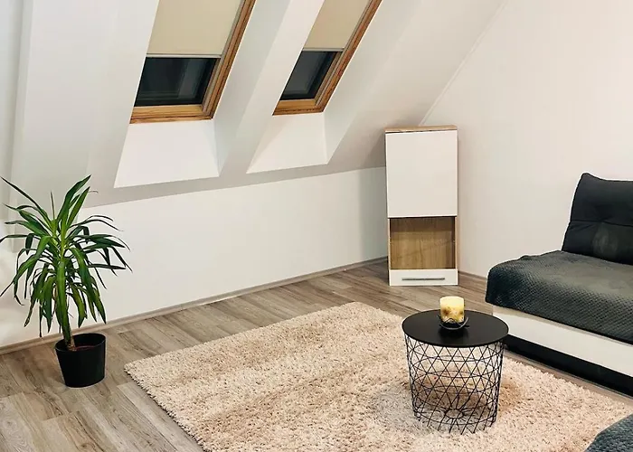 Benemi Near Center Appartamento Győr