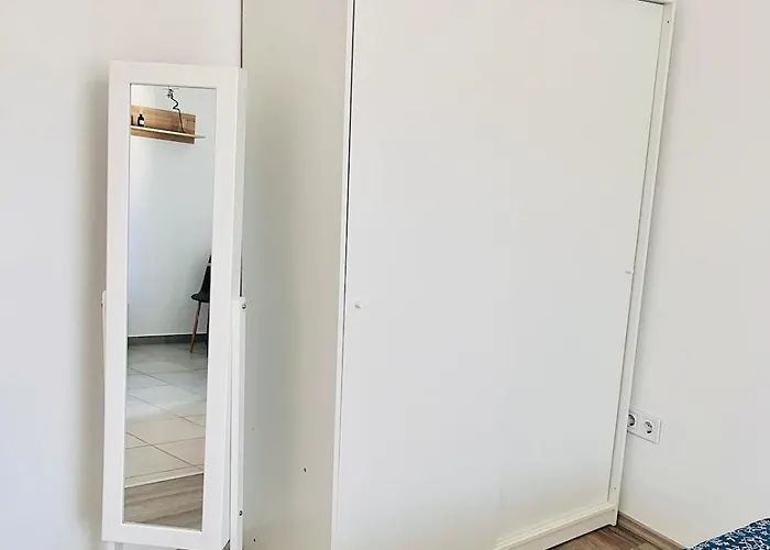 Benemi Near Center Appartamento *