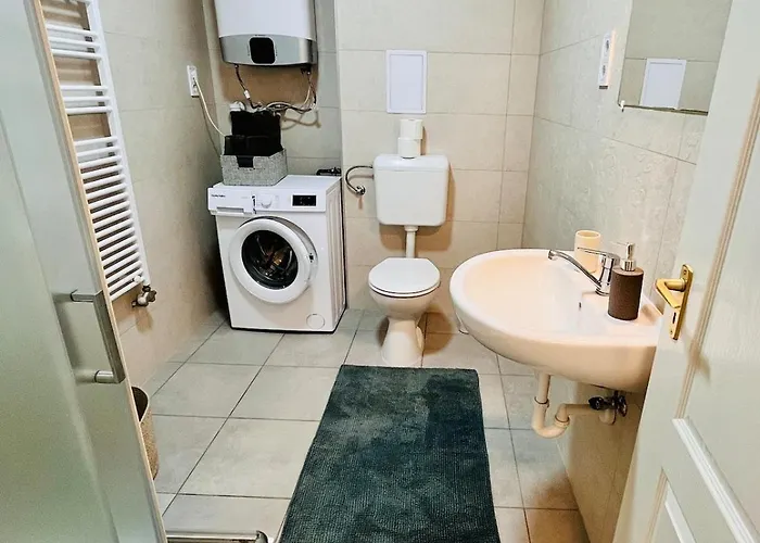 Benemi Near Center Appartamento *